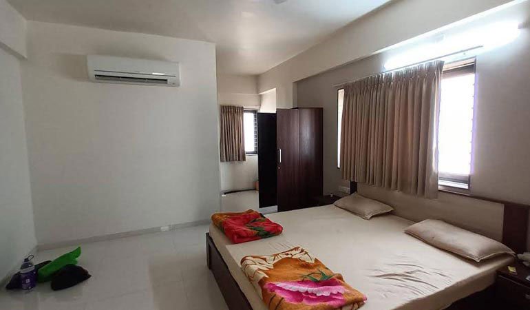 Comfort Room at Shree Delhi Gujarati Samaj